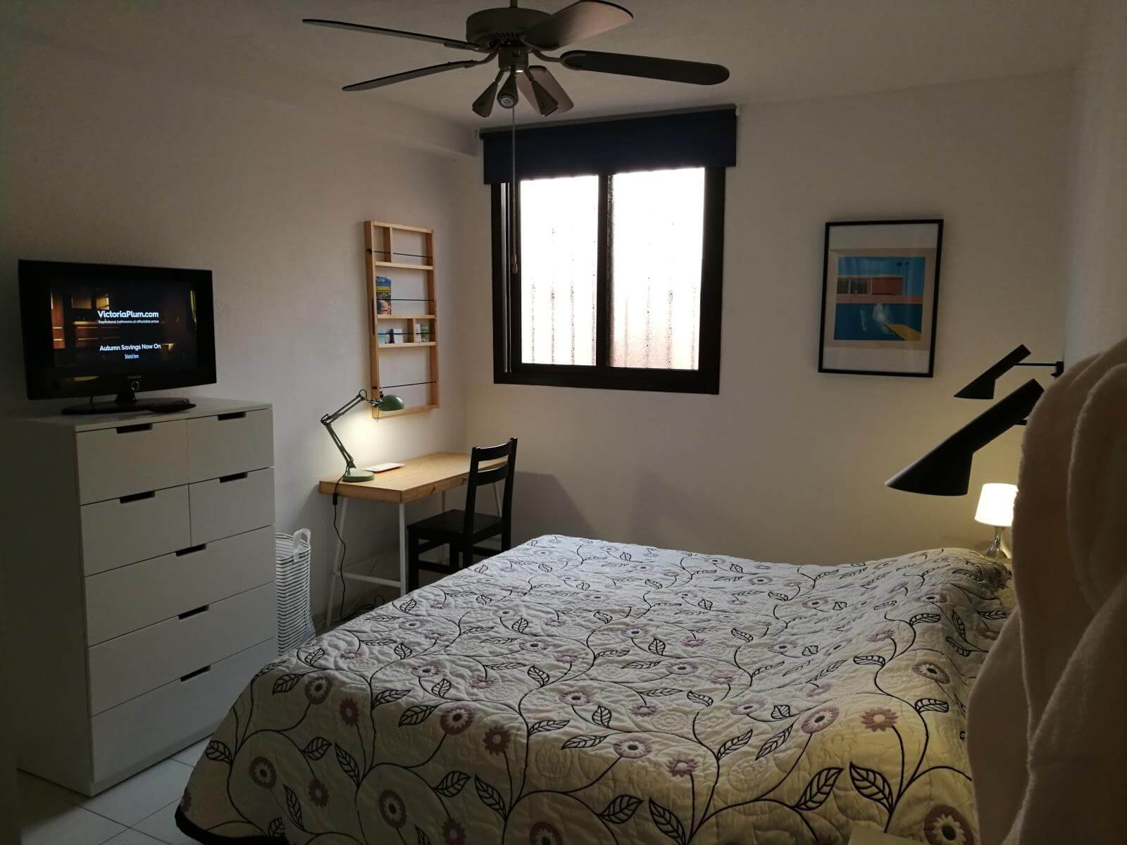 cheap apartment Paradise Court tenerife