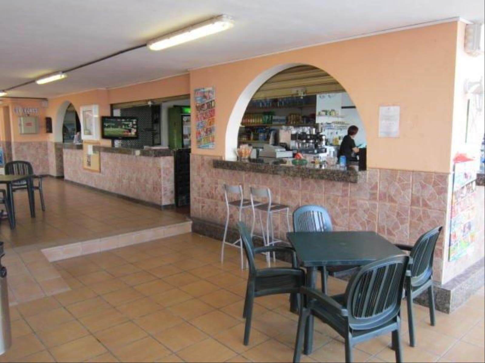 Paradise Court las americas